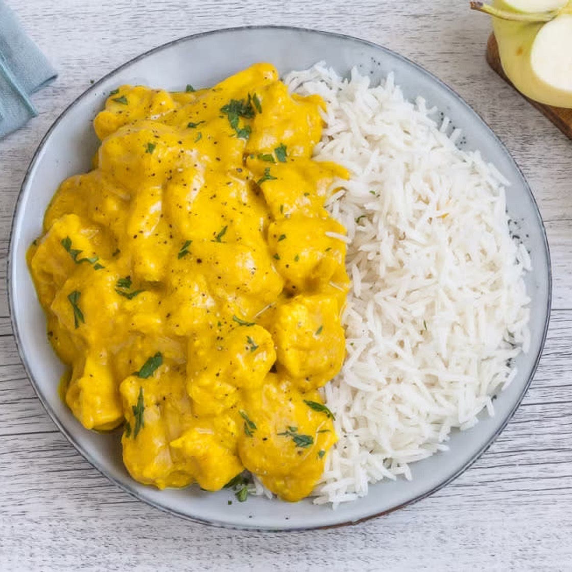 Creamy Chicken With Turmeric and Skyr