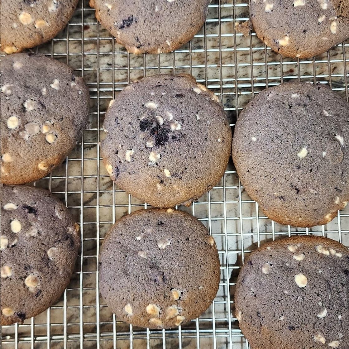 Blue(berry) Cookies | Vegan & Naturally Blue!