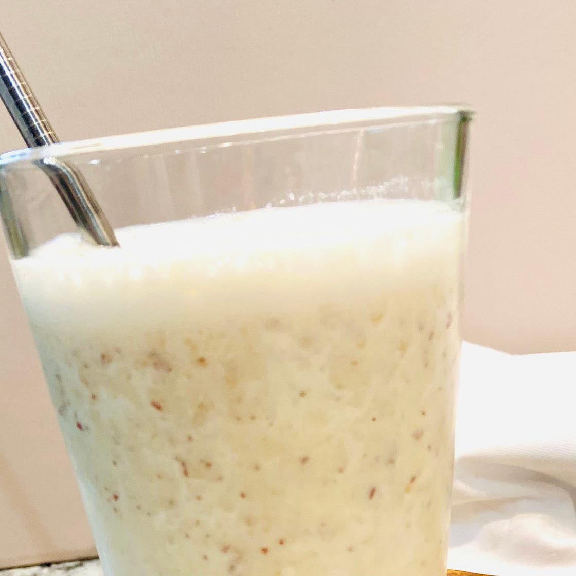 Healthy Banana Date Smoothie
