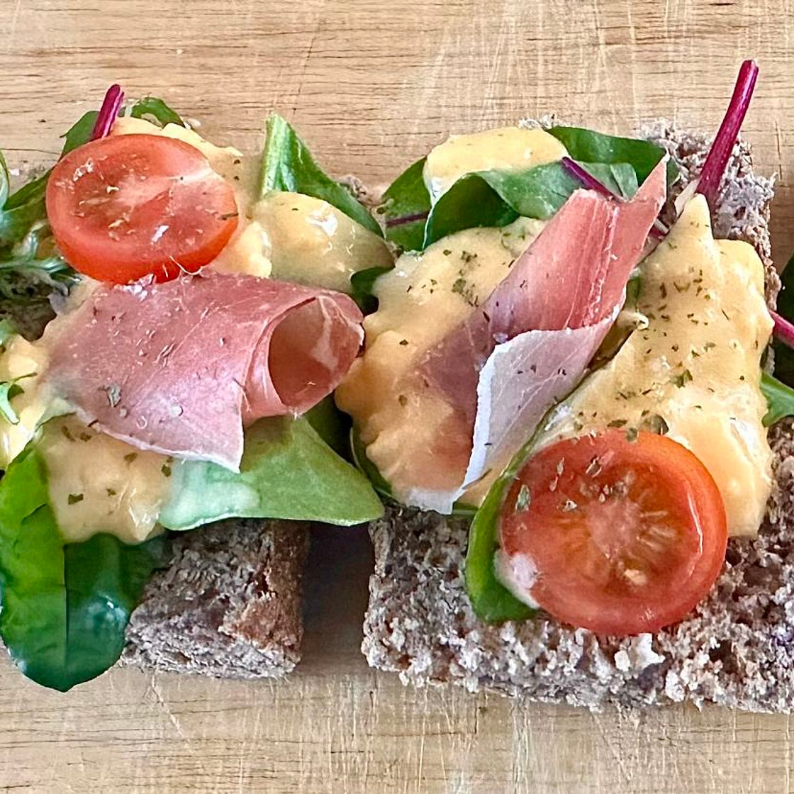 Scrambled eggs baguette ⭐️