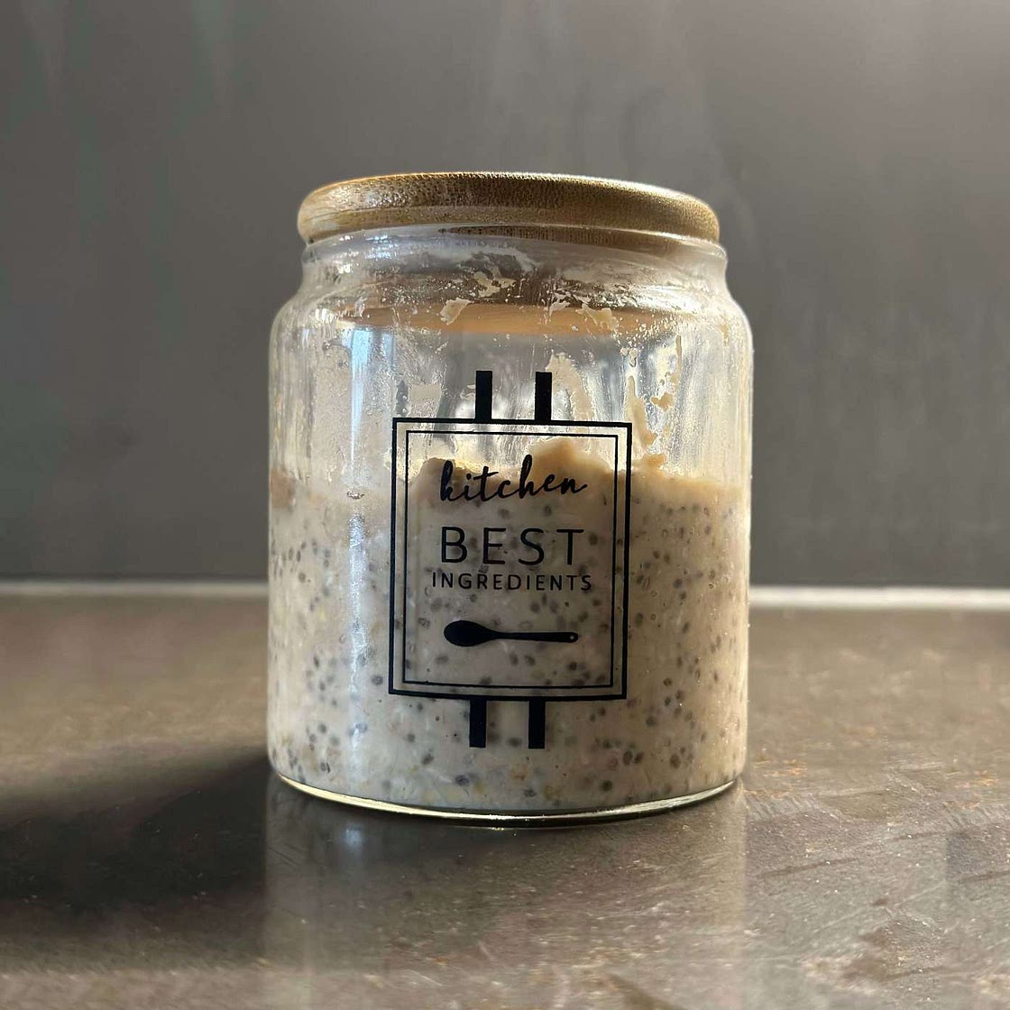 Cookies and Cream Overnight Oats
