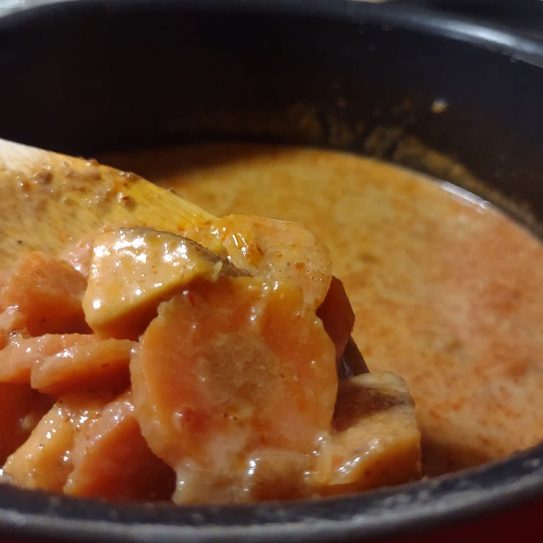 Thai Coconut Curry Carrot Soup