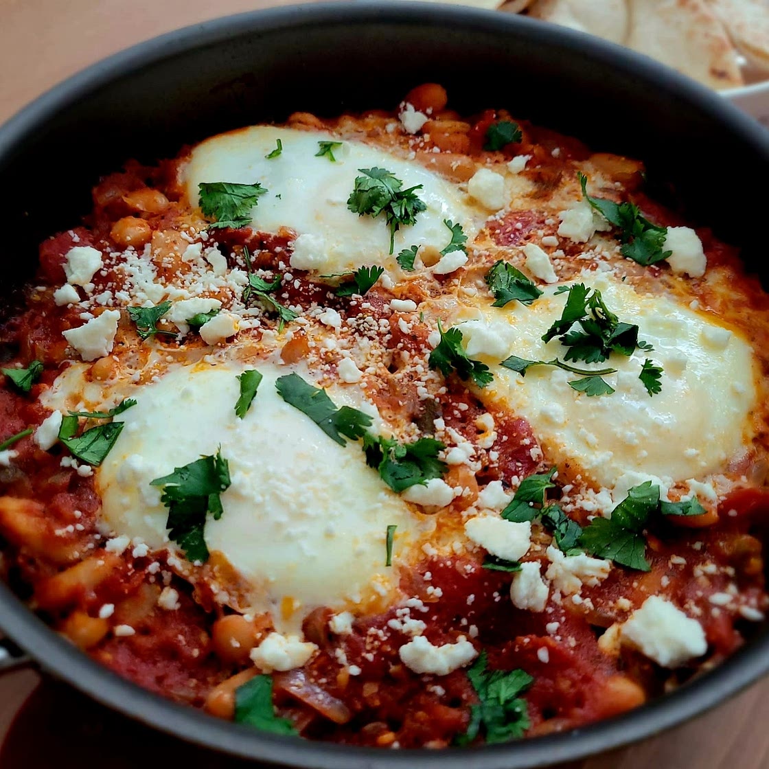 Smoky White Bean Shakshuka