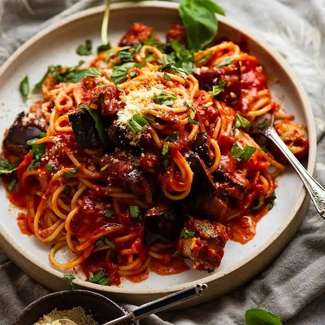 Pasta a la Norma met aubergine uit de oven