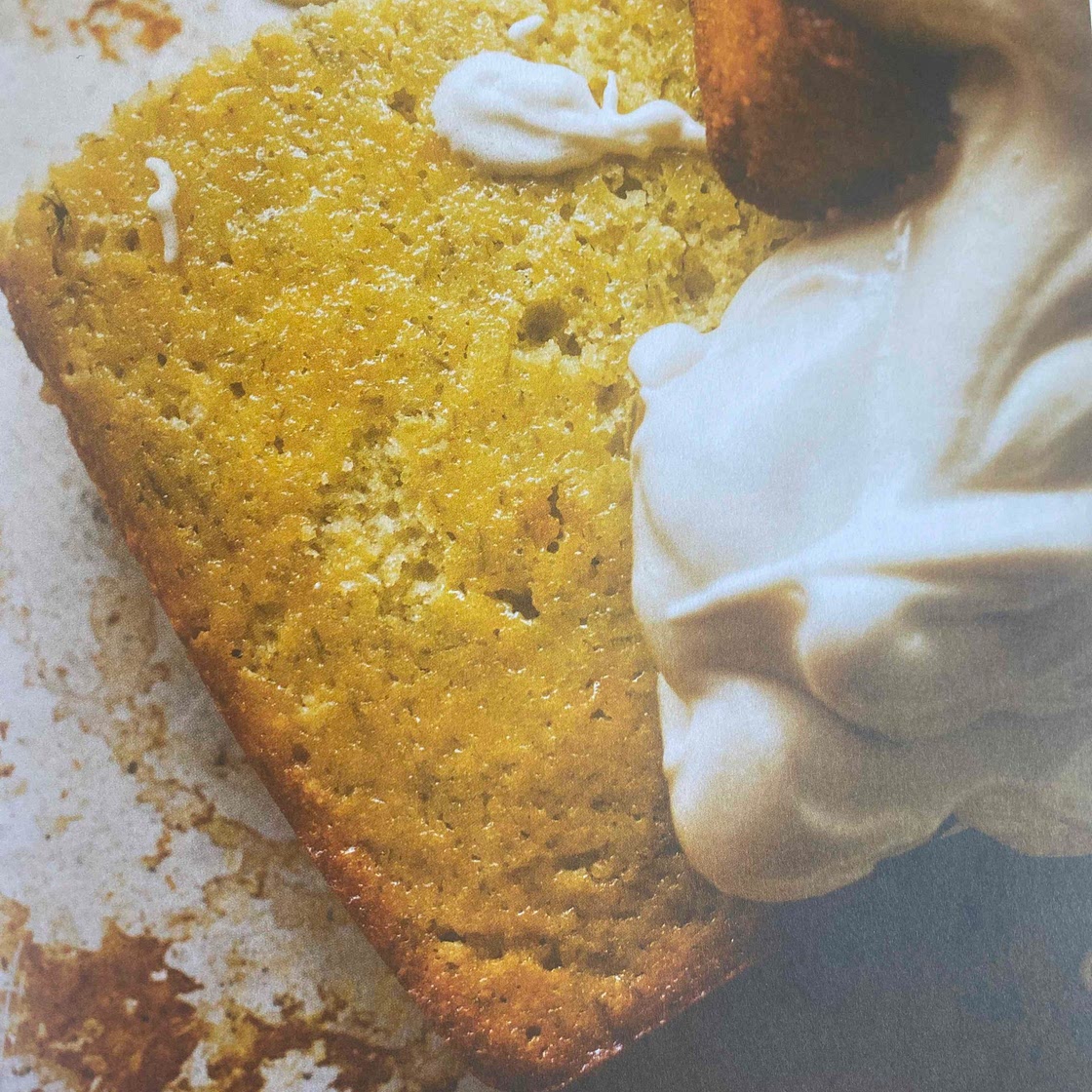 Gâteau mélilot-épinette, meringue à l’érable