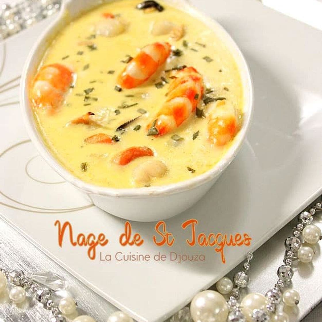 Nage de noix St Jacques Moules et Gambas pour un repas de fêtes