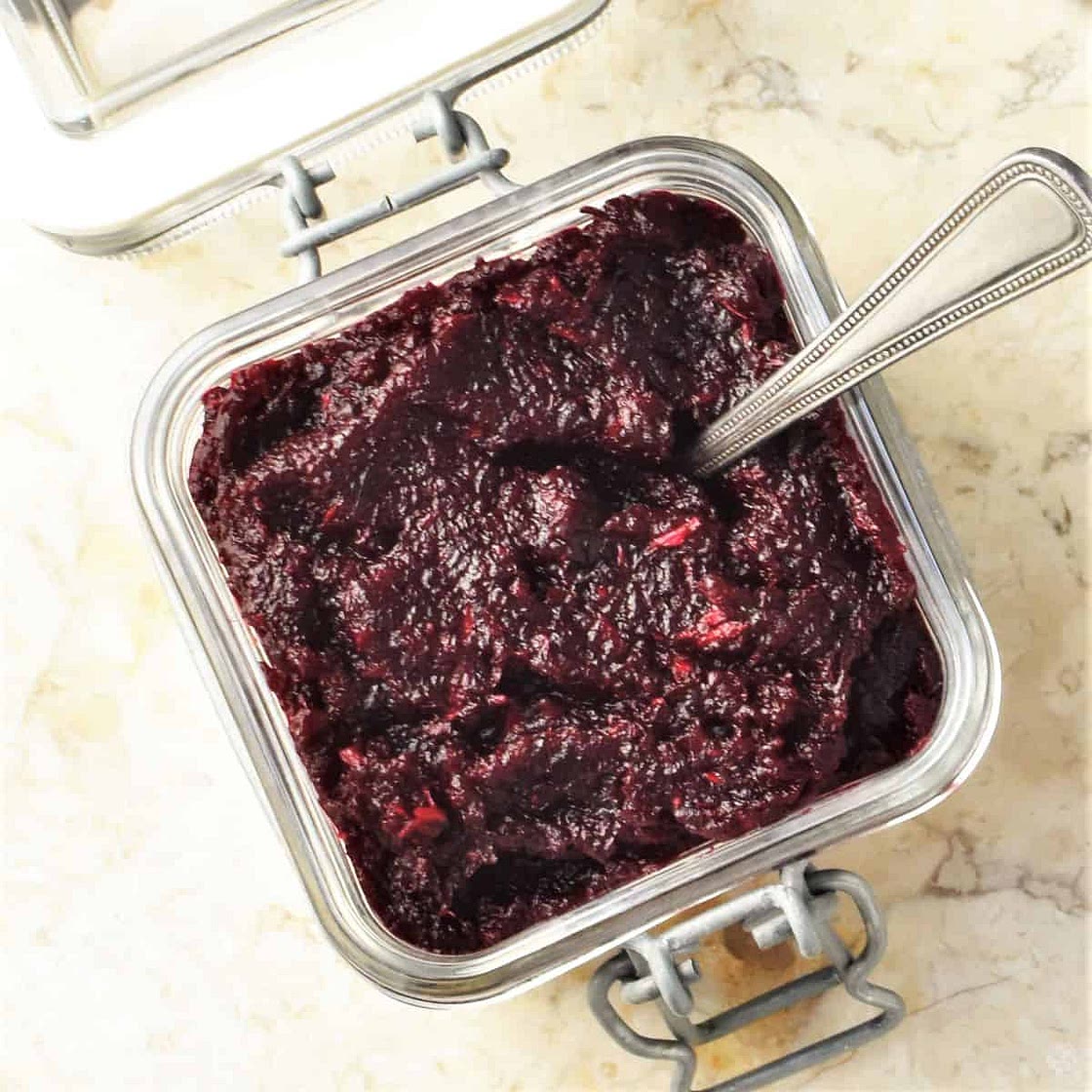 Polish Horseradish Beets (Ćwikła z Chrzanem)