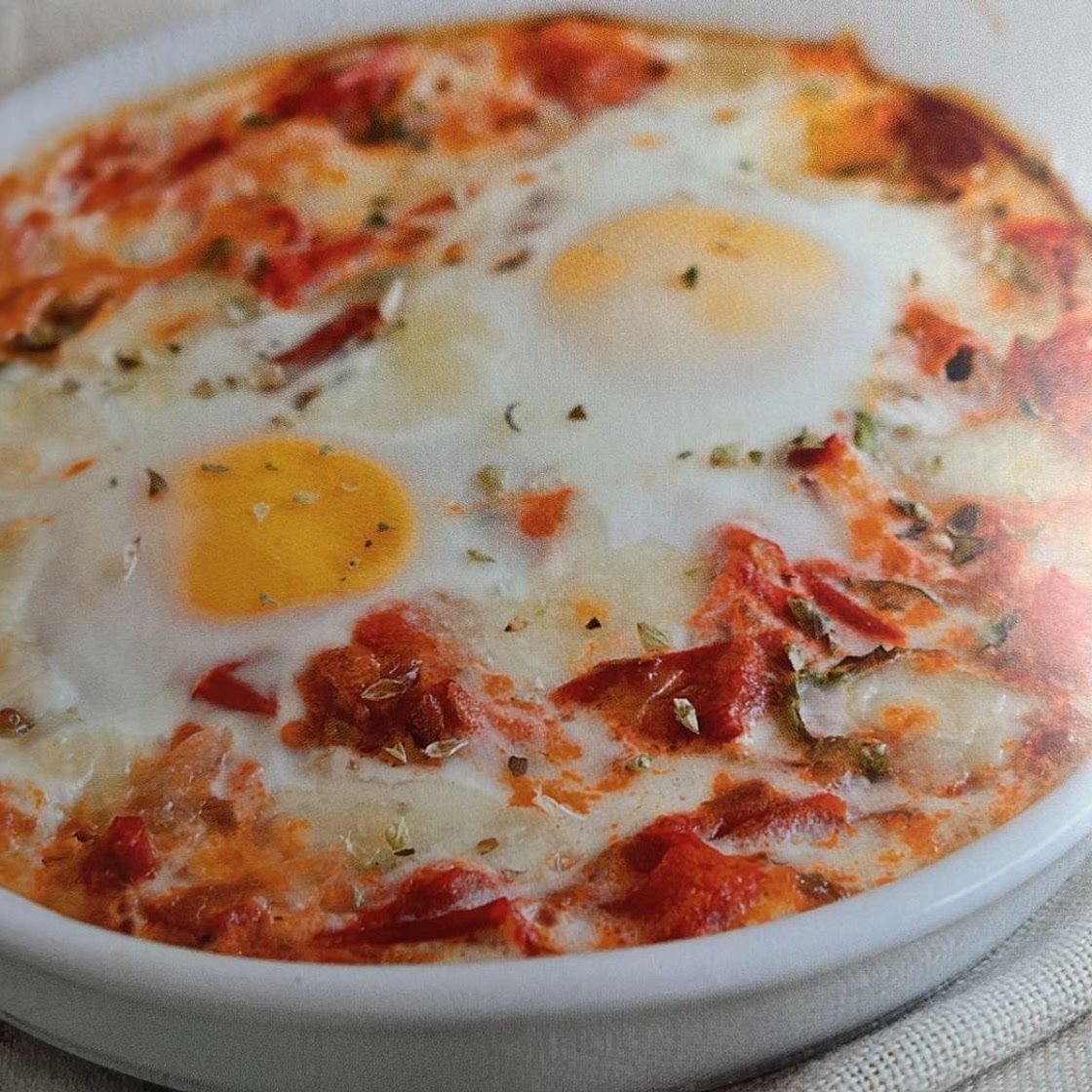 Cazuela de huevo y mozarella