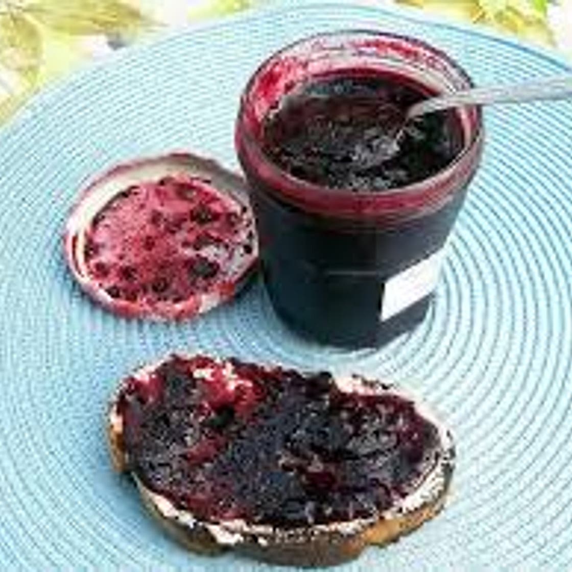 Confiture de mûres sauvages