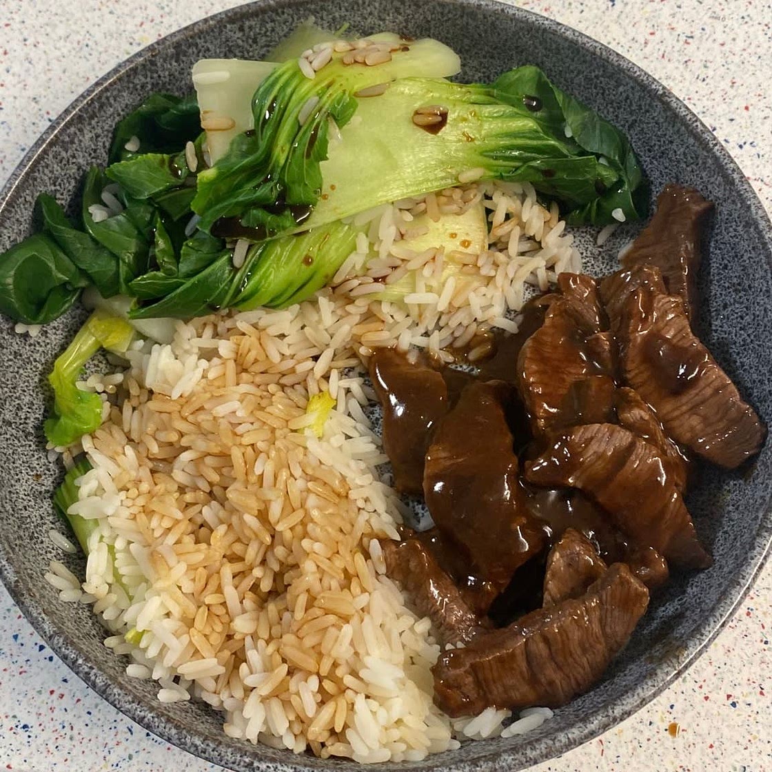 Teriyaki steak, rice and pak choi