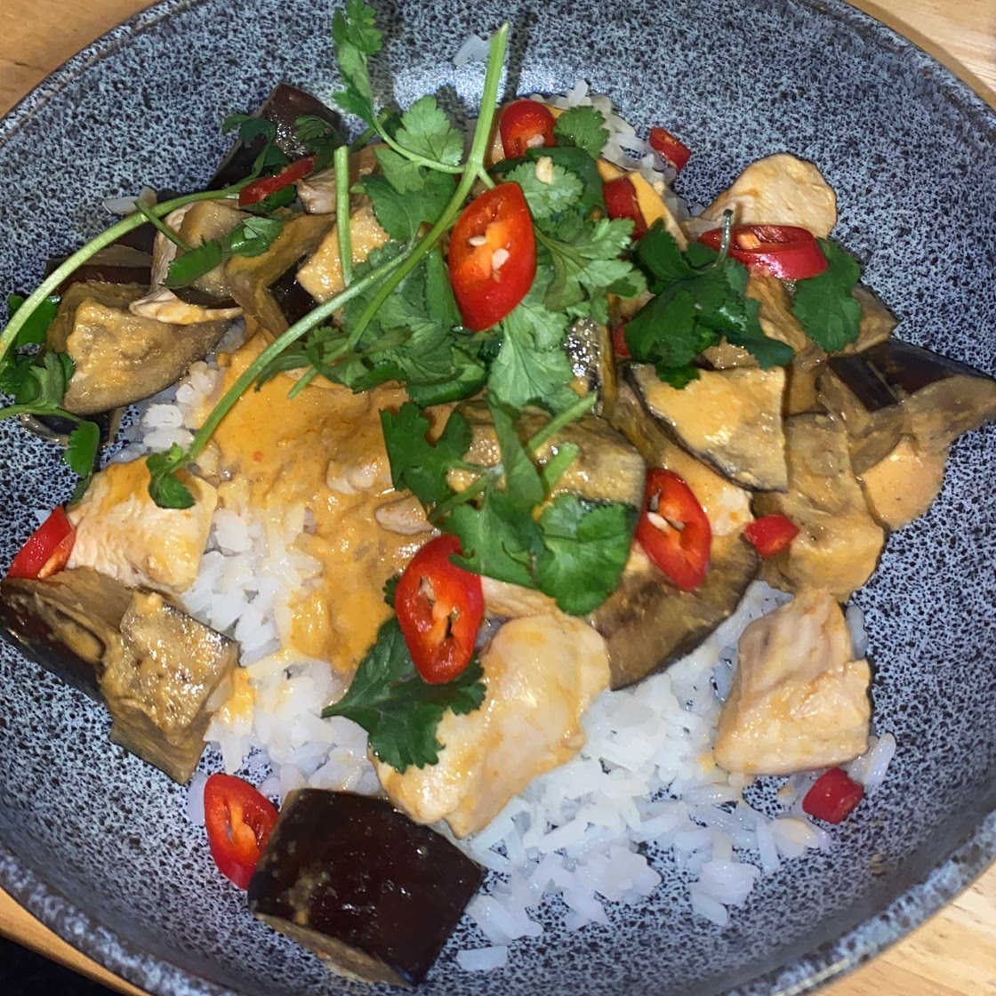 Thai red chicken and aubergine curry