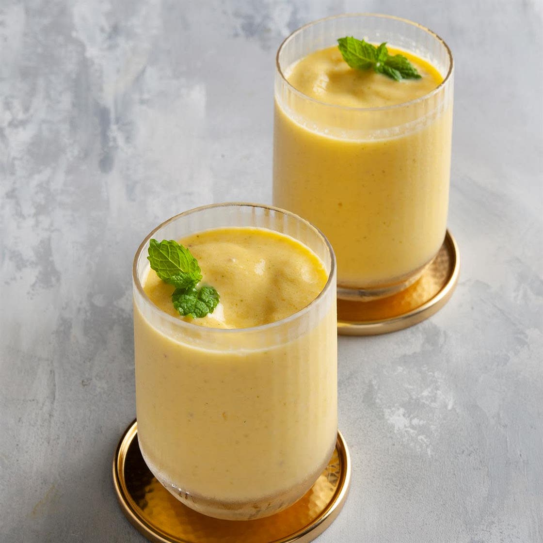Super Breakfast Mango Lassi