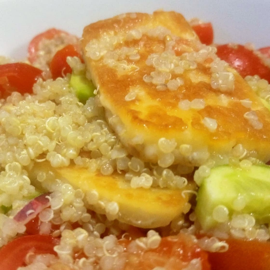Halloumi & quinoa fattoush