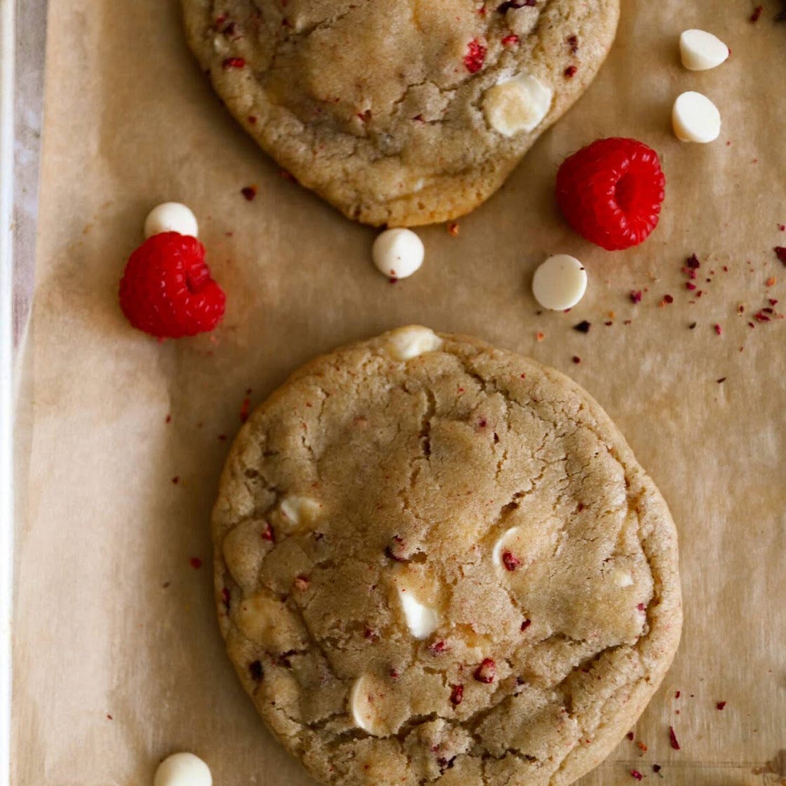 SUBWAY WHITE CHOCOLATE RASPBERRY CHEESECAKE COOKIES