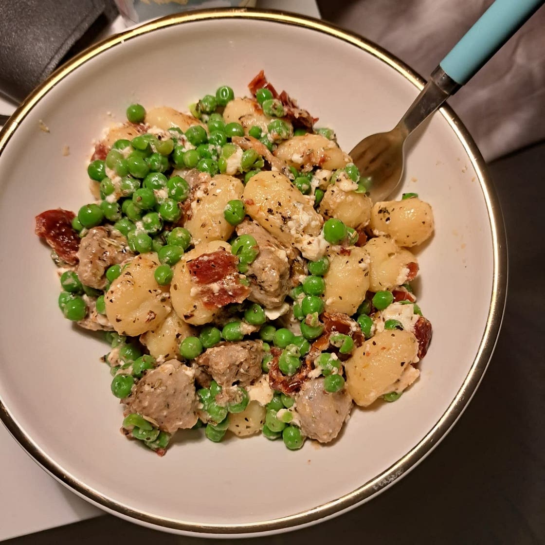 Fried gnocchi with peas, mint, feta & chilli
