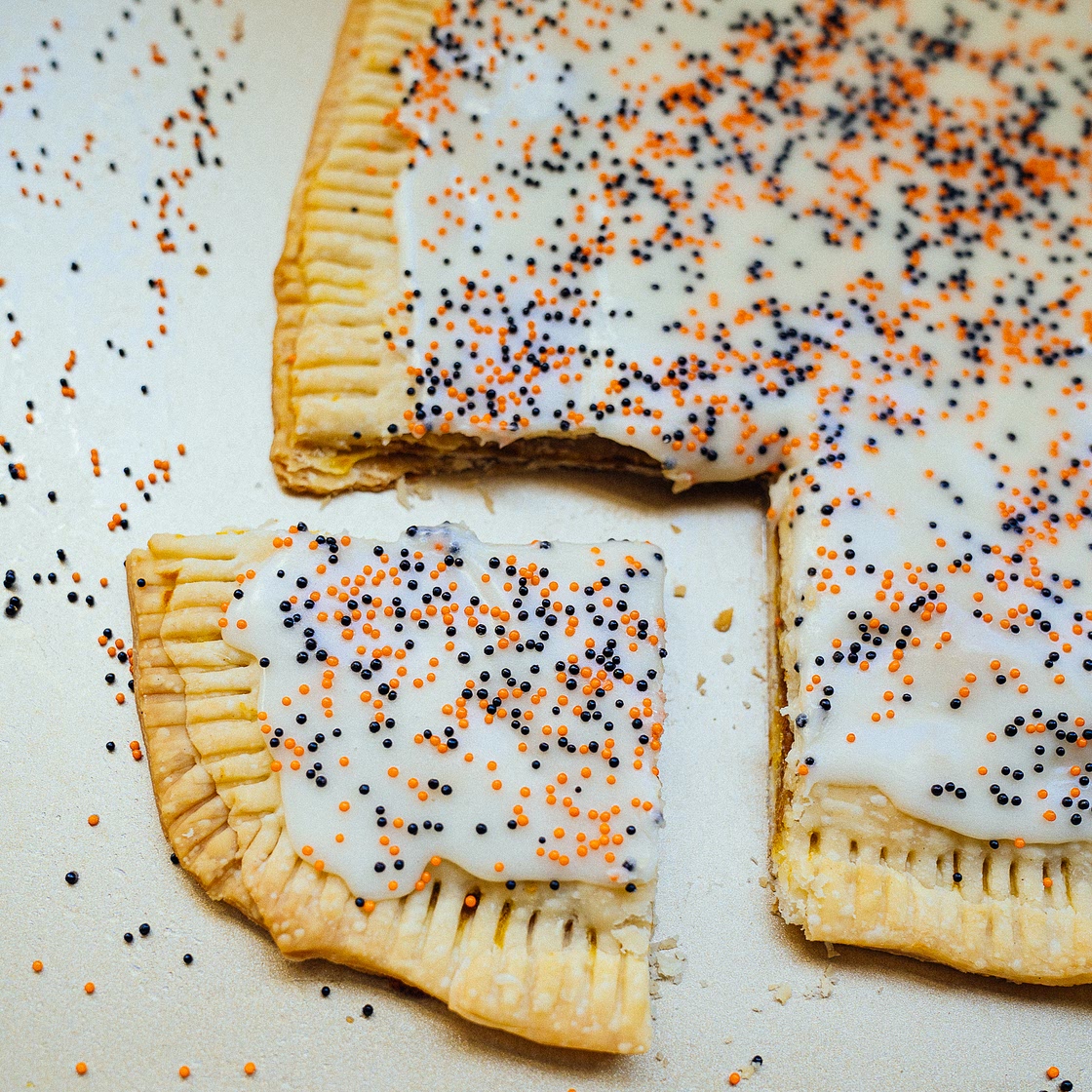GIANT PUMPKIN PIE POP TART RECIPE