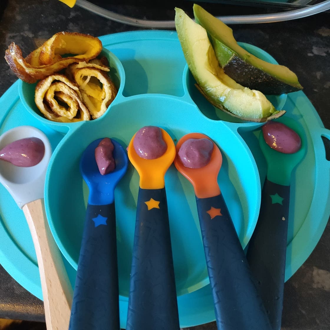 Cheesy Egg Roll-Ups (for baby, toddler + kids) - Baby Foode