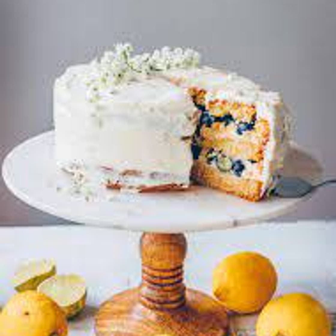 White Chocolate & Blueberry Cake