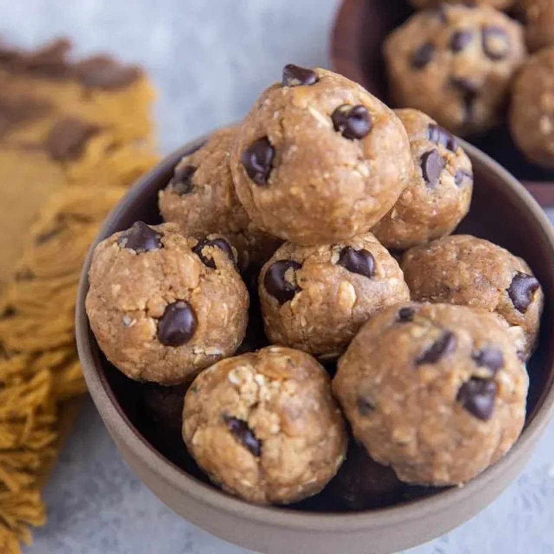 Peanut Butter Oatmeal Protein Balls