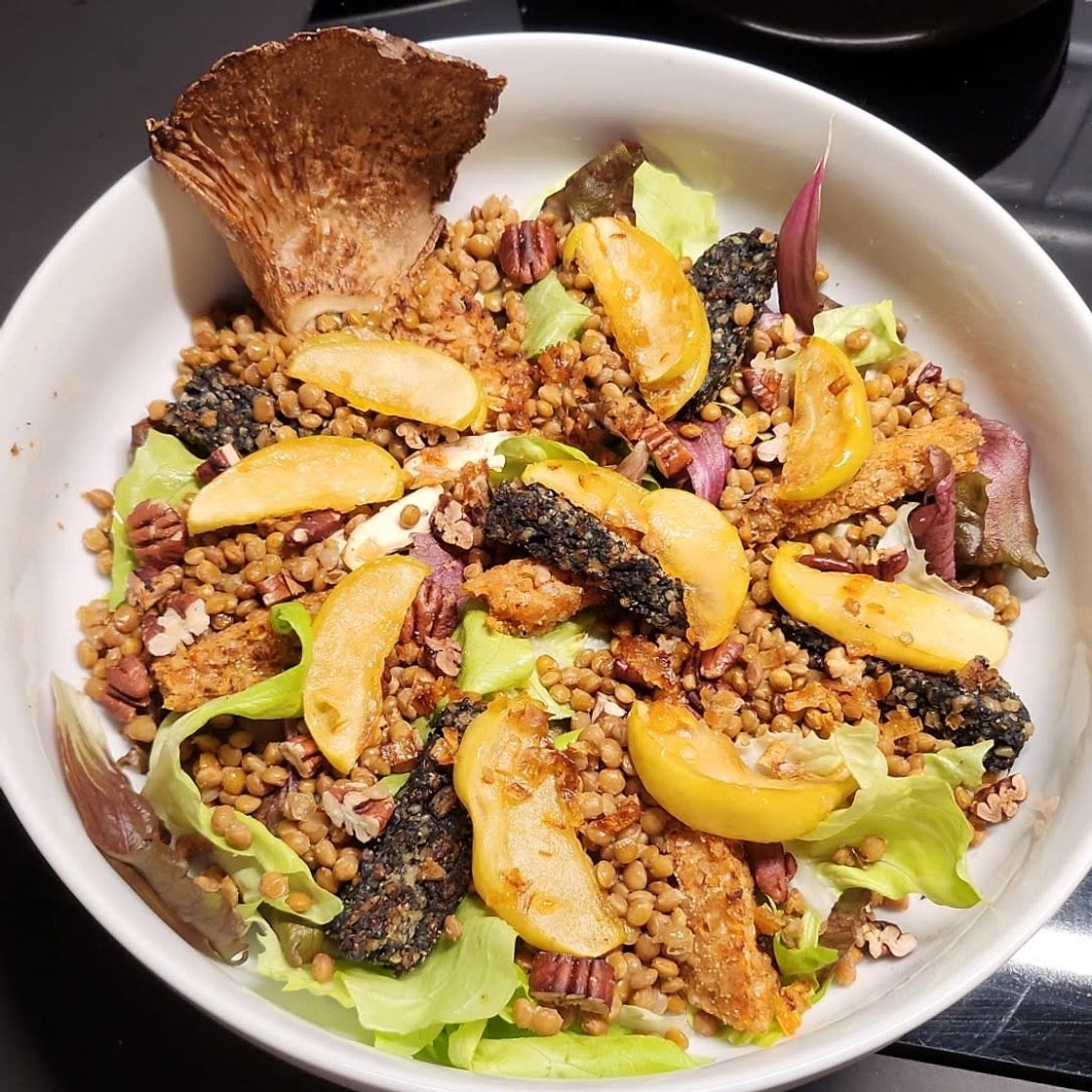 Warm salad of black pudding, lentils and caramelised apples