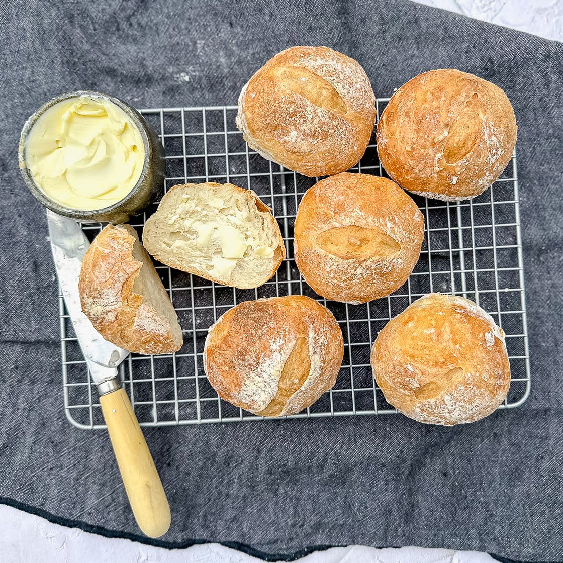 No Knead Crusty Rolls