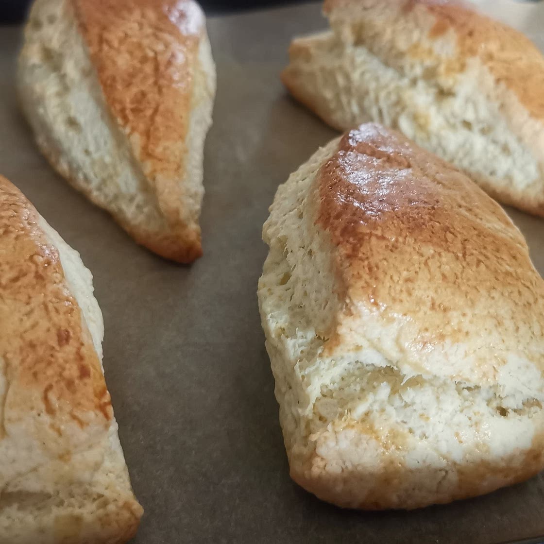The Queen's Scones