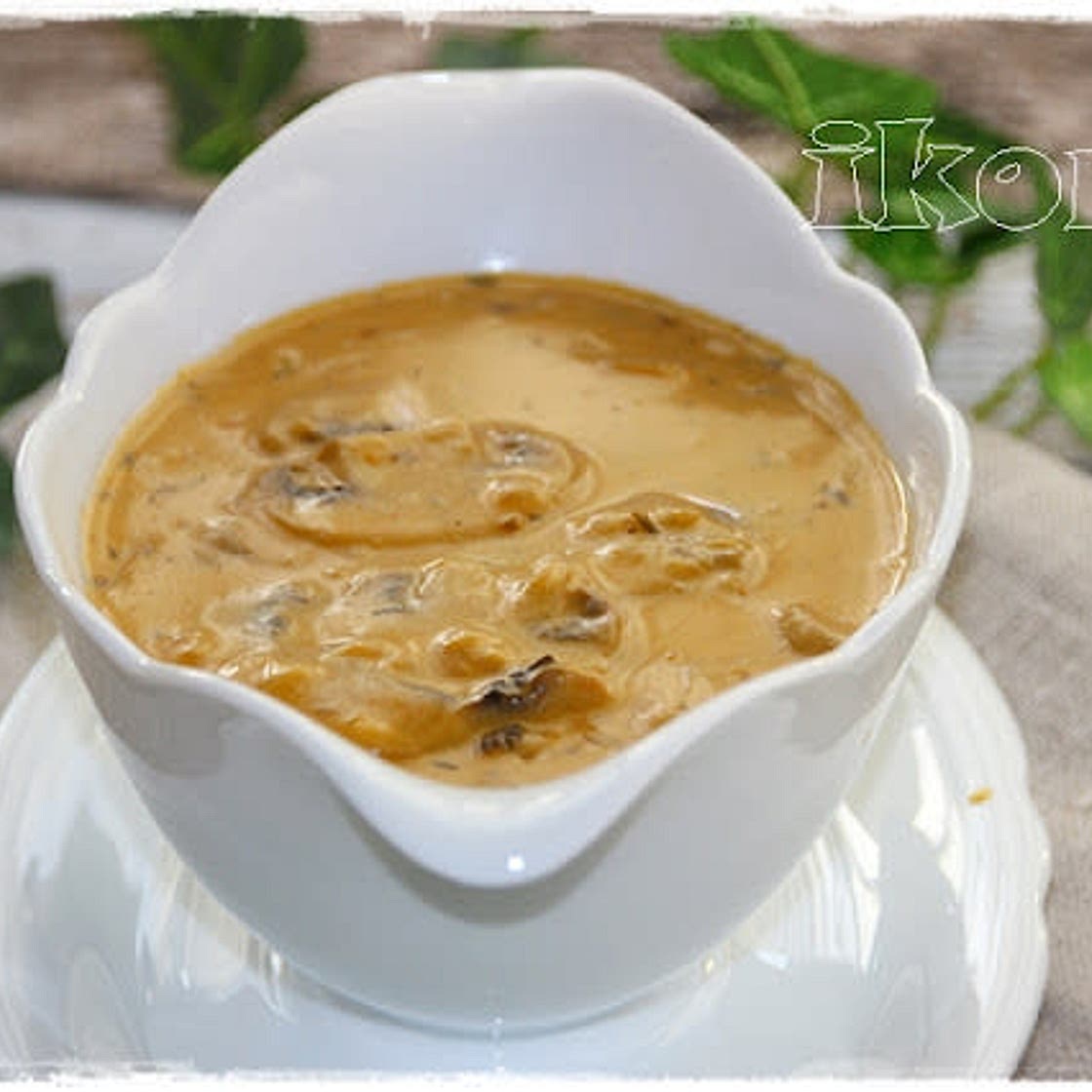 Ikors Champignonsauce mit Schupfnudeln
