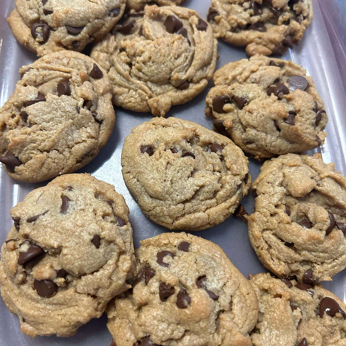 Thick & Chewy Peanut Butter Chocolate Chip Cookies