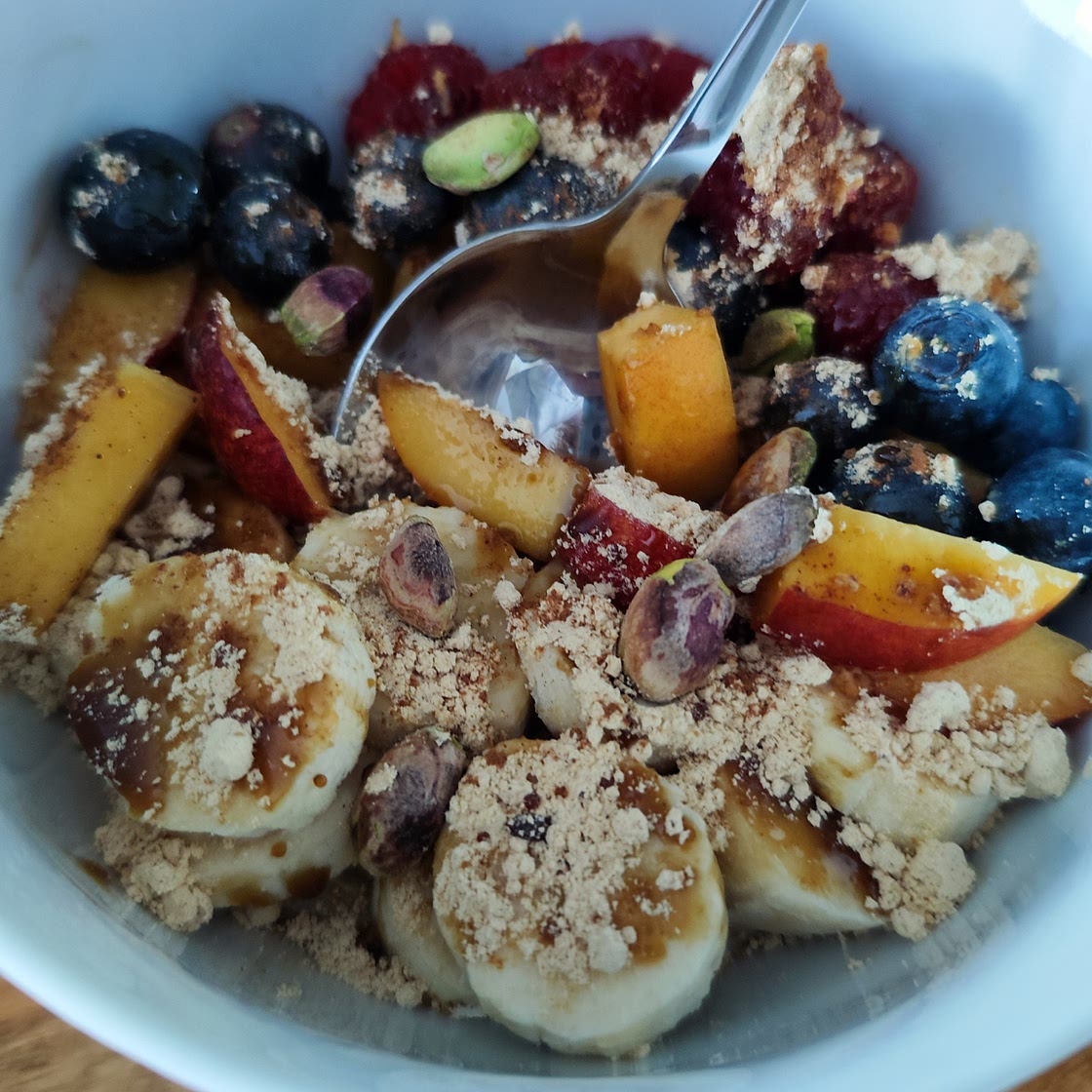 Healthy quick fruit oatmeal