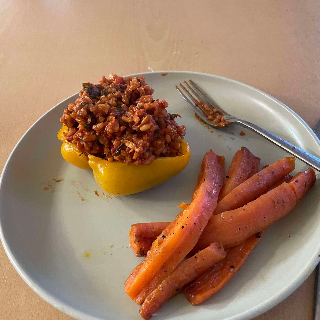 risotto stuffed peppers with honey roasted carrots 