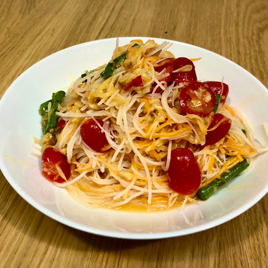 79. Som Tum (Green Papaya) Vermicelli