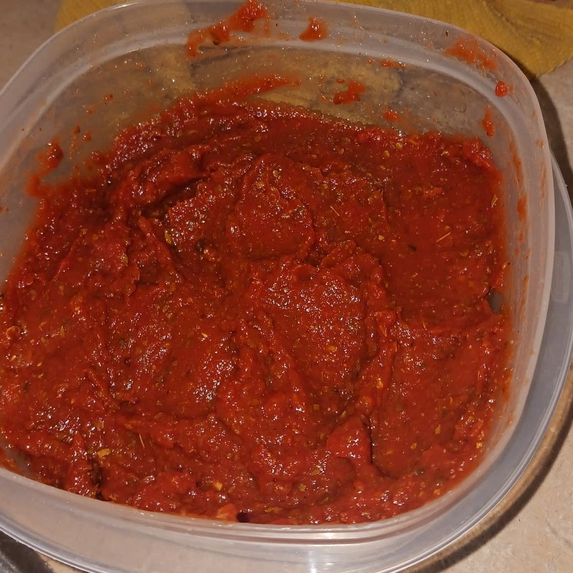 Easy Homemade Pizza Sauce Recipe