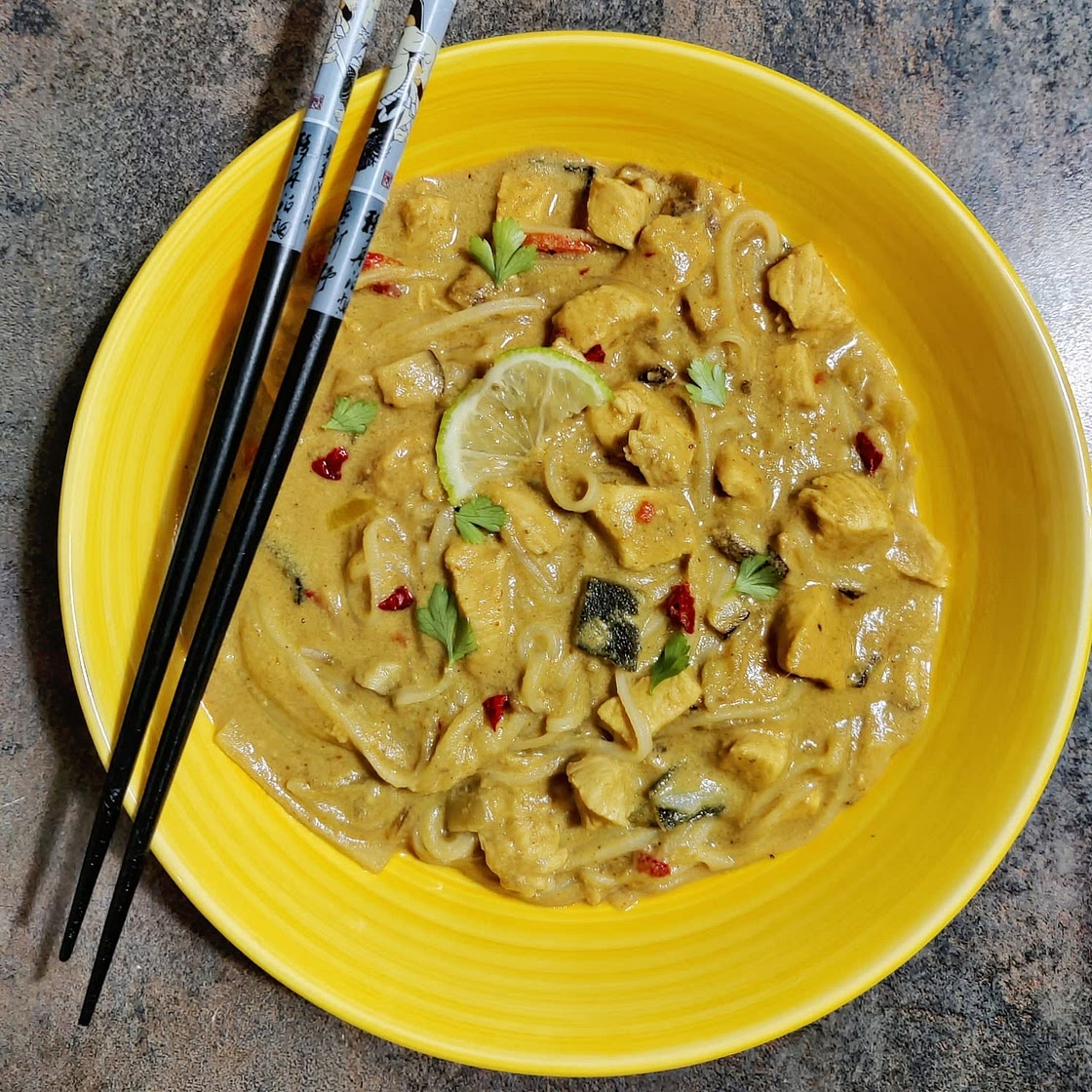 30 Min Thai Peanut Chicken Ramen