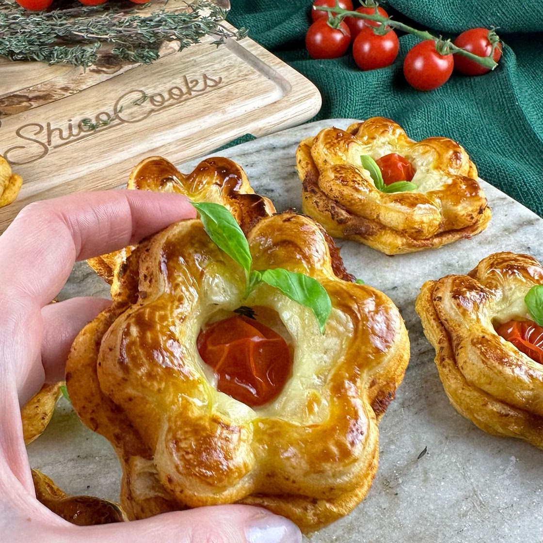 Flower Shaped Puffs