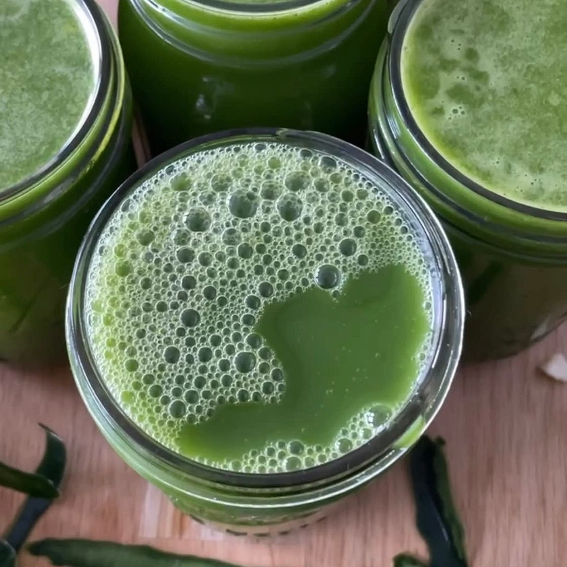 Batch Green juice - pineapple cucumber spinach kale