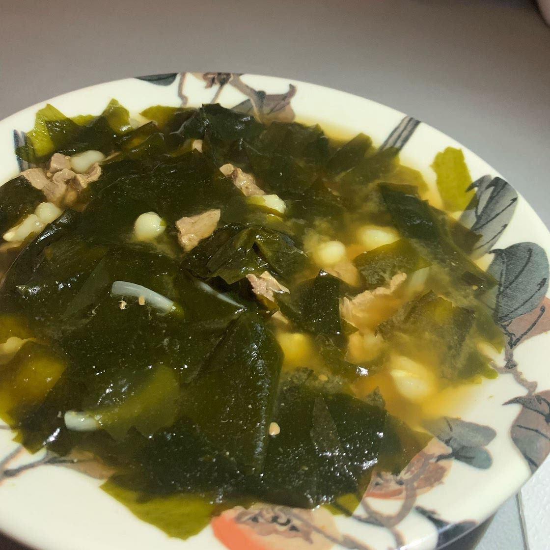 Korean Seaweed Soup (Miyeok Guk)
