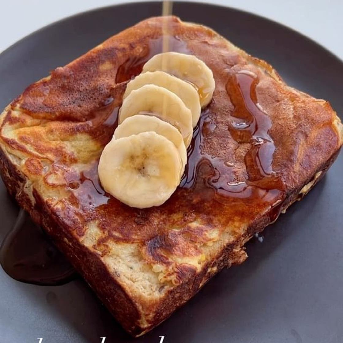 Chocolate Banana Stuffed French Toast