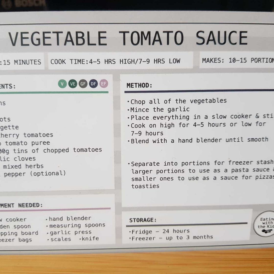 Slow cooker tomato sauce with veg