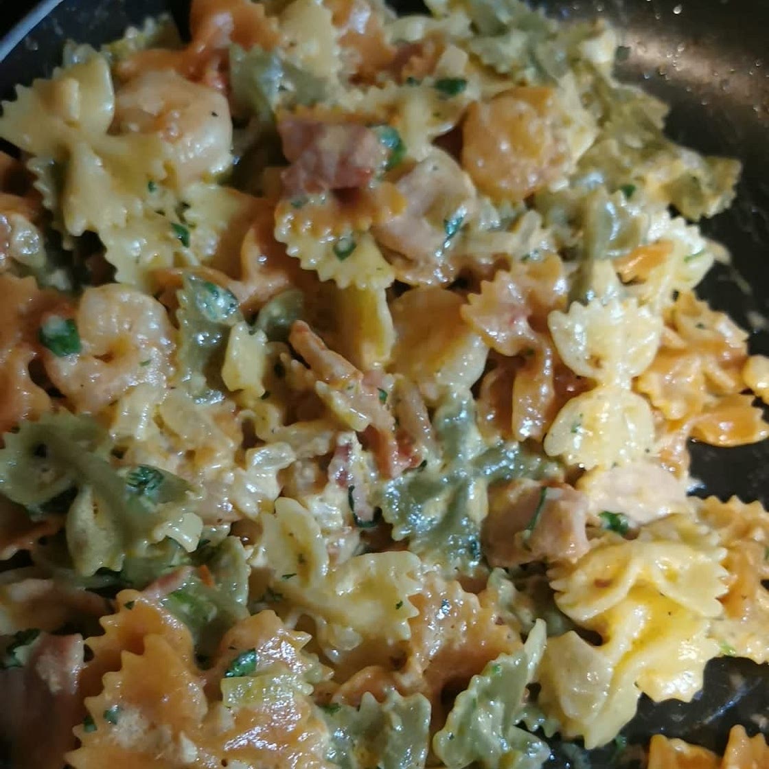 Garlic Shrimp Bacon Alfredo Recipe by Tasty