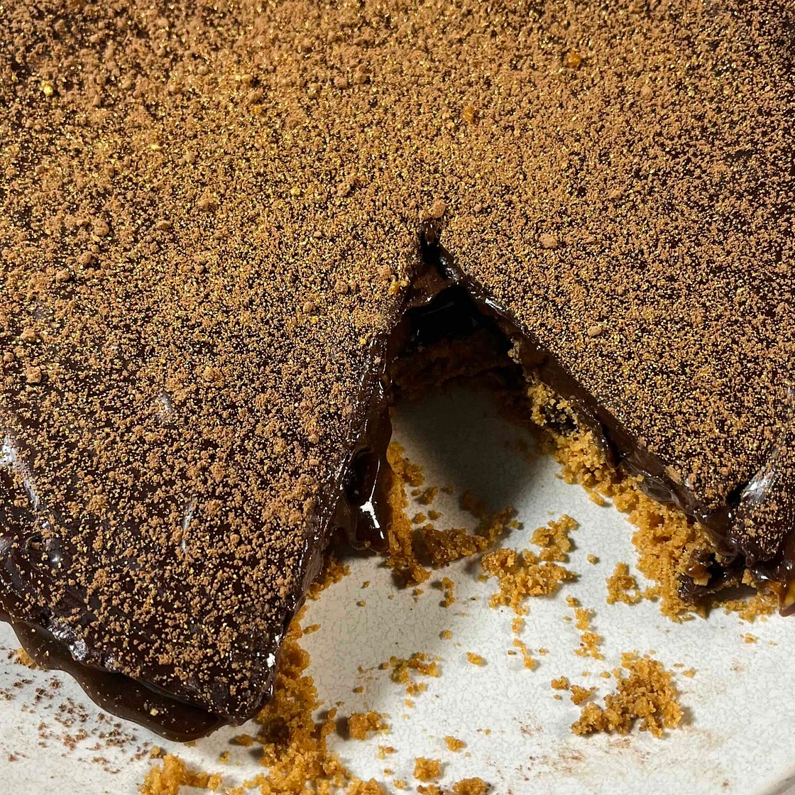 Chocolate Caramel Crunch Tart (Gluten & Refined Sugar Free)