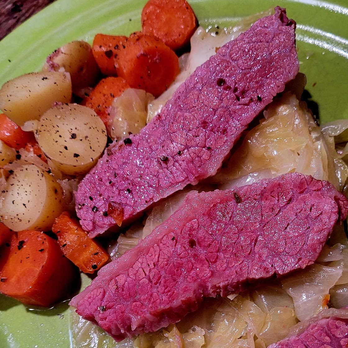 Slow Cooker Corned Beef and Cabbage