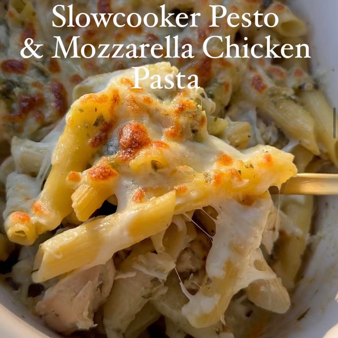 Slowcooker Pesto & Mozzarella Chicken Pasta