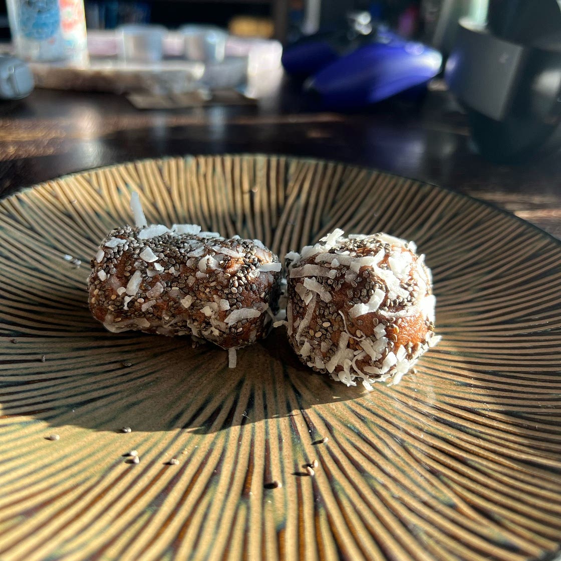 Chocolate Protein Balls (dairy and gluten-free)