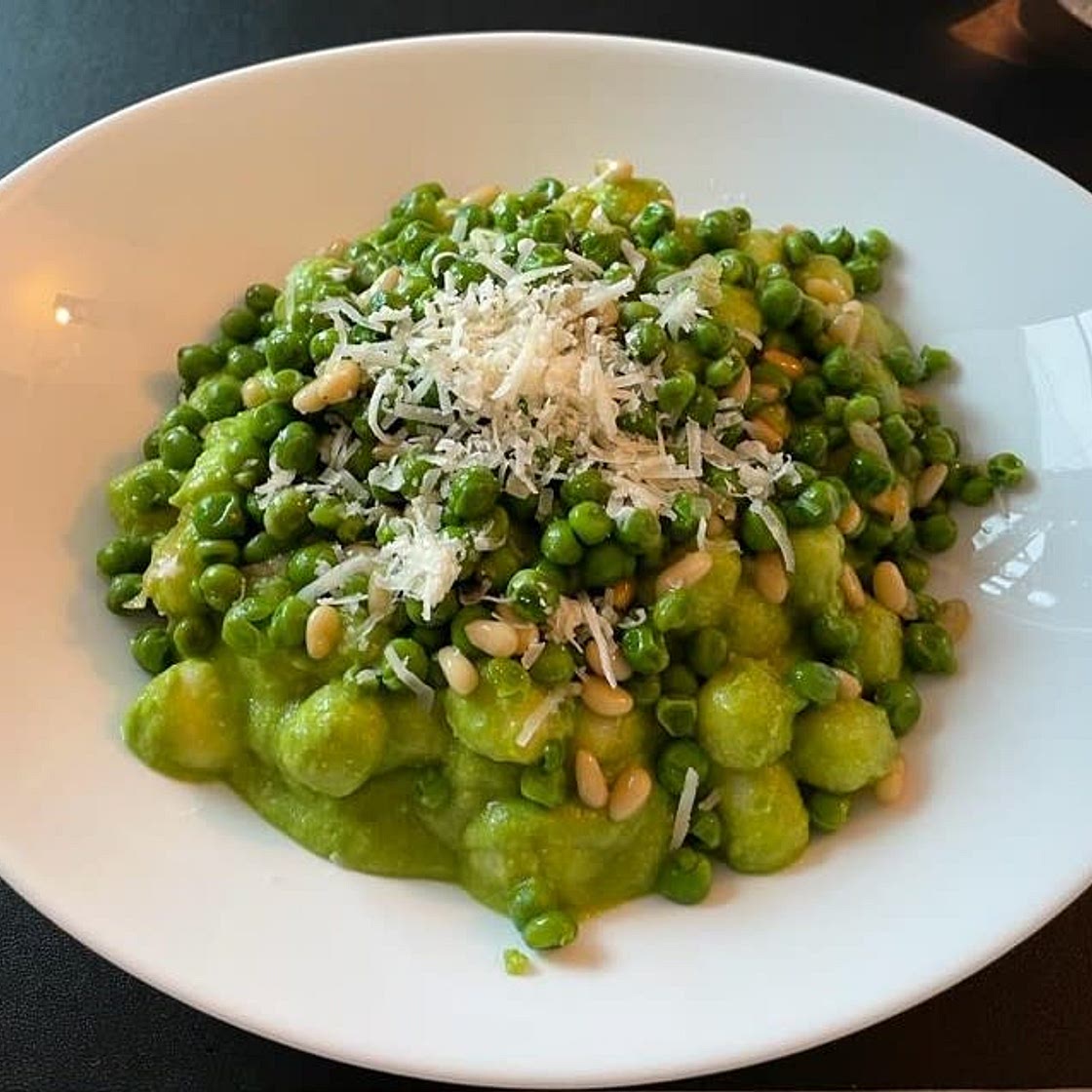 Gnocchi al pesto di piselli