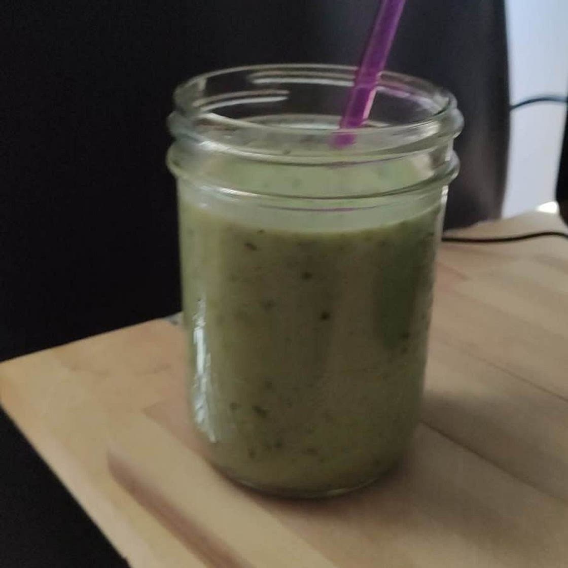 Energy Smoothie Recipe: Kale Pineapple Smoothie
