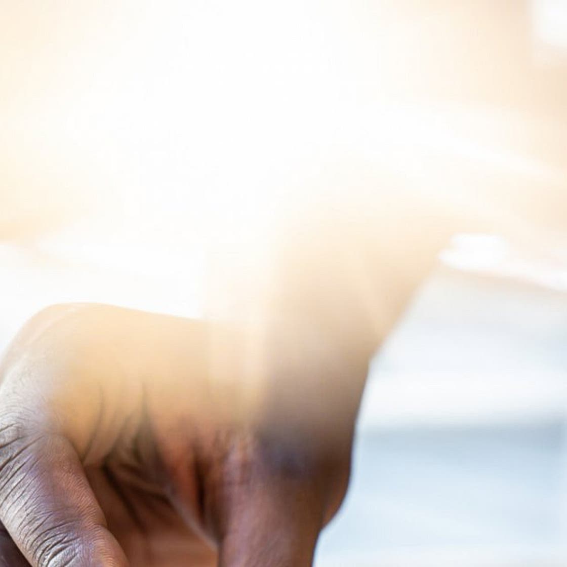 La recette emblématique du poulet frit de Mory Sacko
