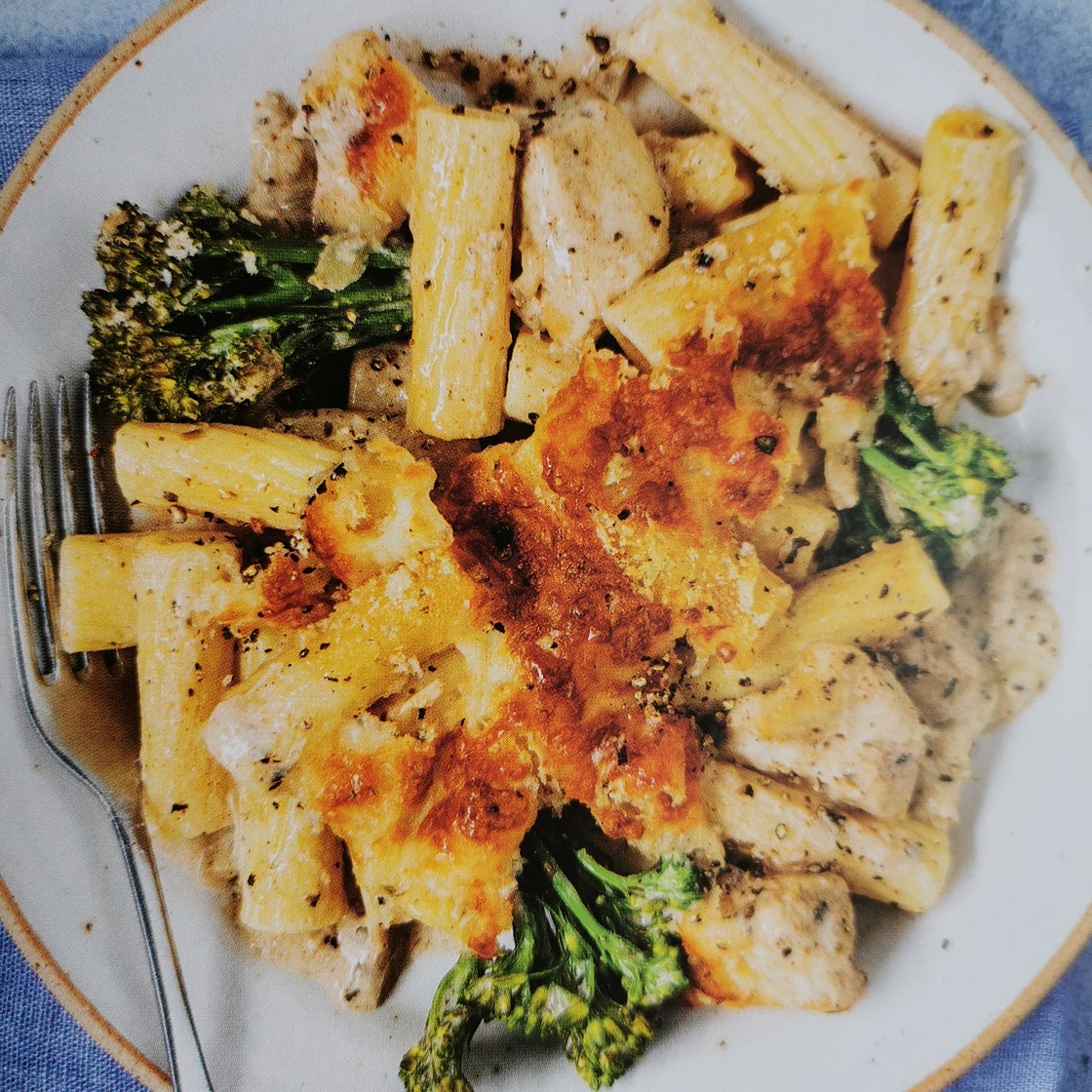 Slowcooker Chicken  and Broccoli Pasta Bake