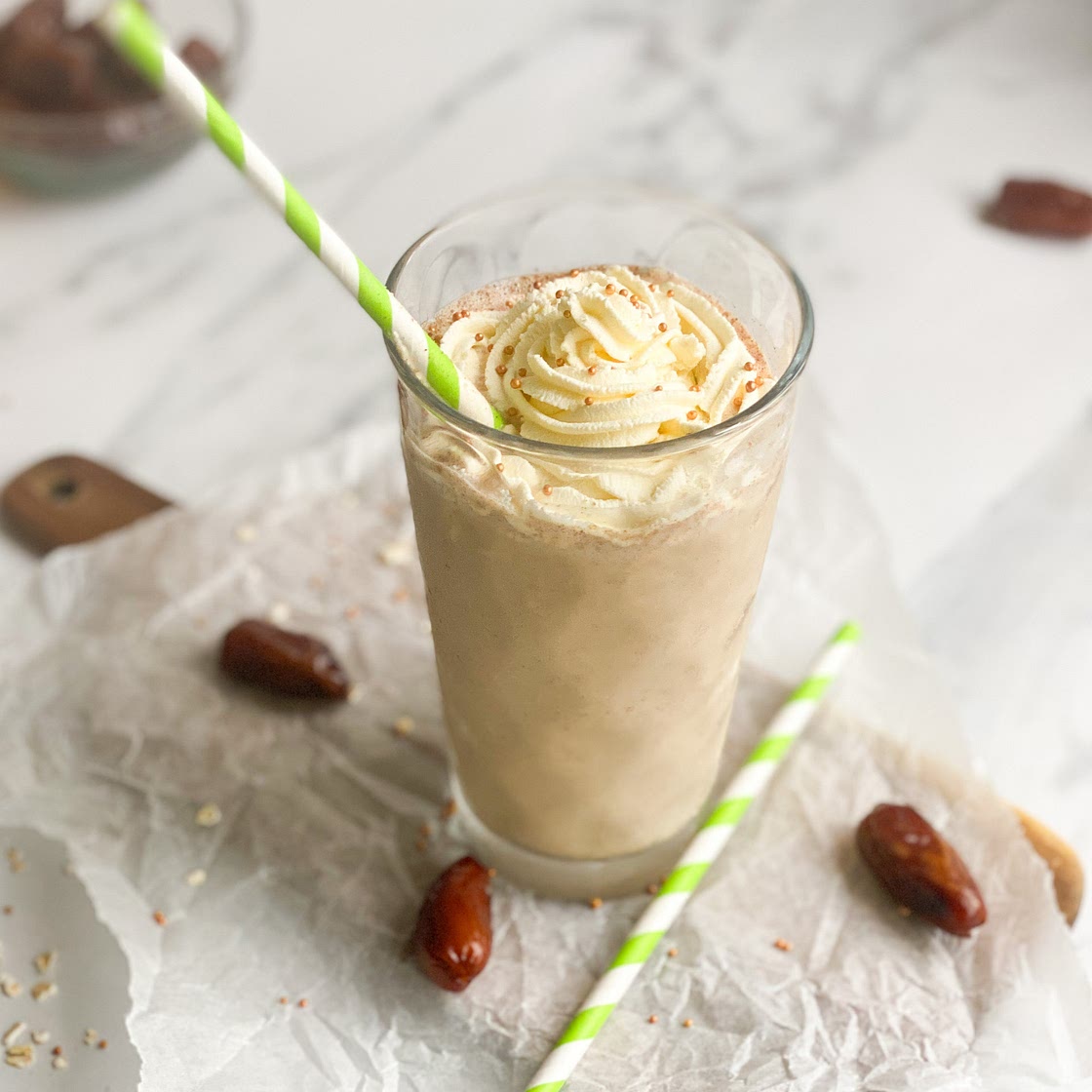Low calorie date milkshake