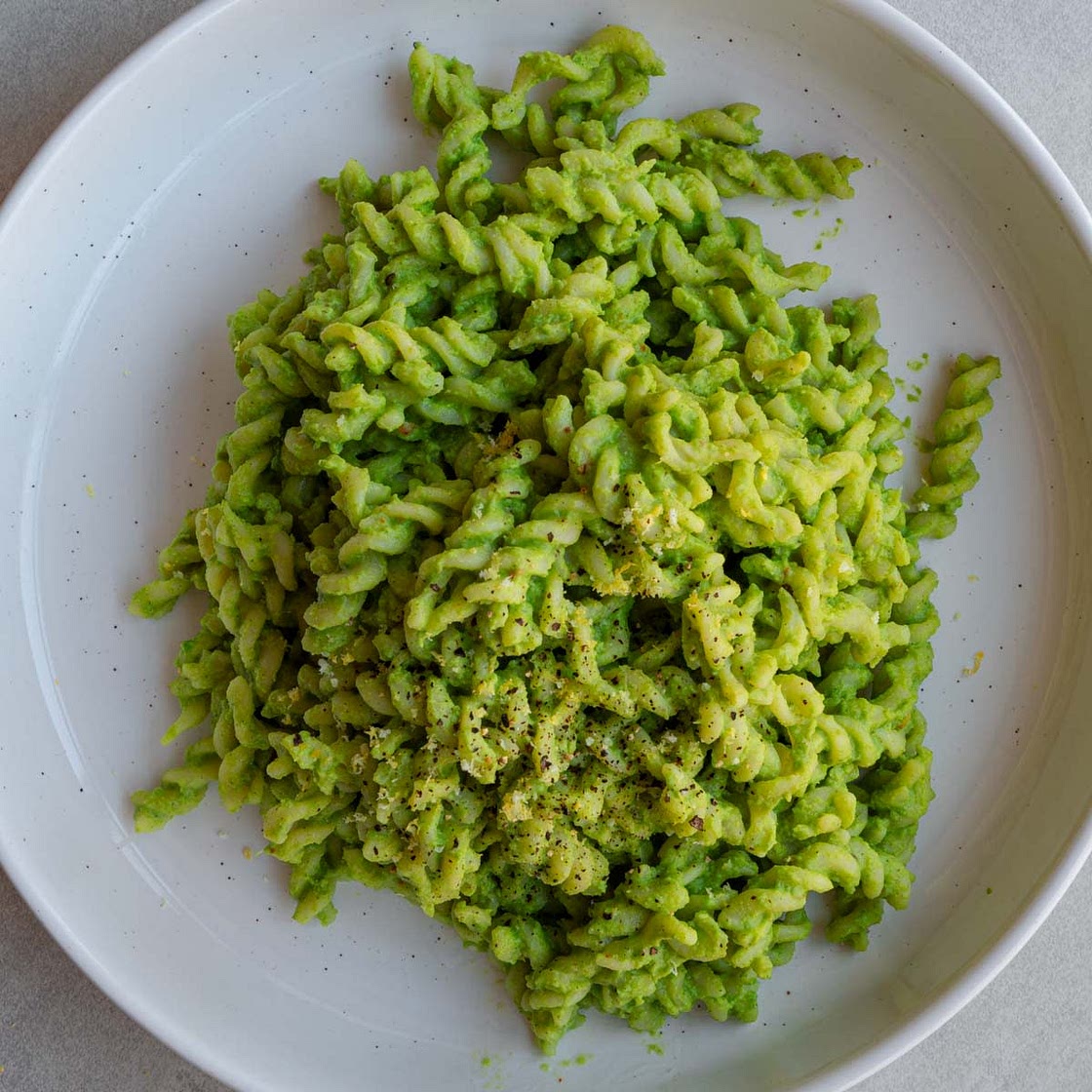 Easy Pasta with Peas