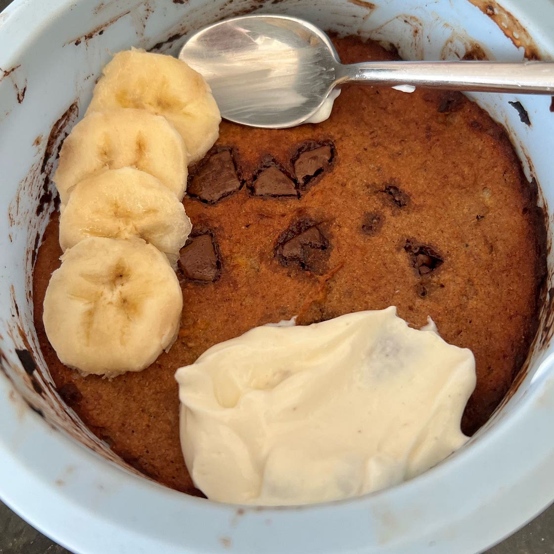 Low calorie banana bread for one